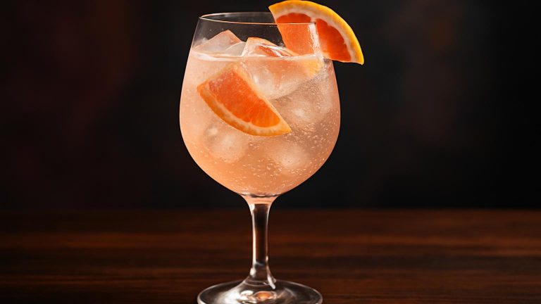 Grapefruit Rosé Fizz – en frisk och bubblande sommarfavorit för festliga tillfällen