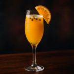 Orange Passion Bellini - en bubblande drink för lata sommarkvällar och fest