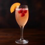 Peach Raspberry Prosecco – en bubblande och frisk sommaridyll full av smak
